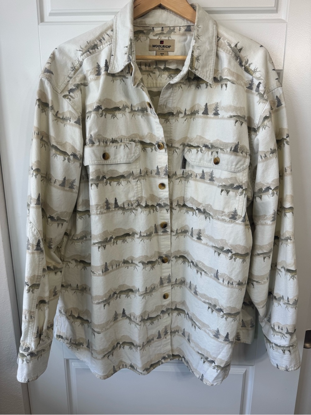 Vintage Woolrich Horse Pattern Button-Down Shirt